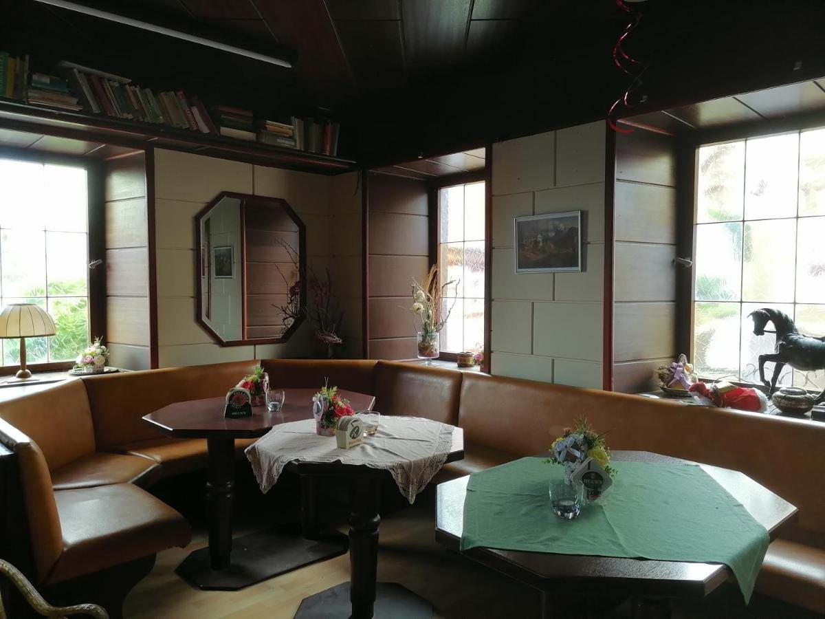 Gasthaus Zur Rose Malsch  外观 照片